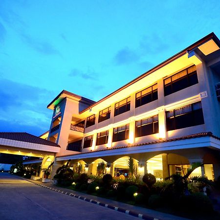 Mactan Isla Resort Lapu-Lapu City Esterno foto